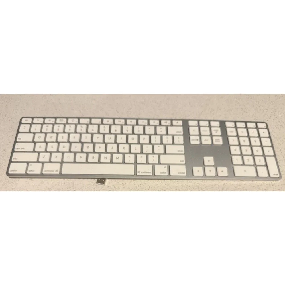 Genuine Apple A1243 Wired USB Keyboard w/ Numeric Keypad for iMac Mac Mini Pro